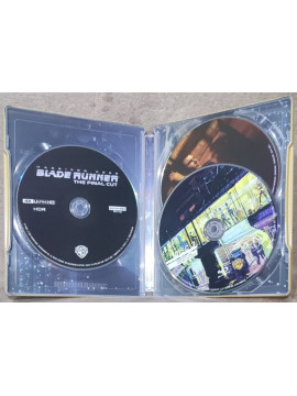 Бегущий по лезвию: Полная версия (4K UHD + Blu-ray + Бонус диск) Steelbook [Sci-Fi Destination Series]
